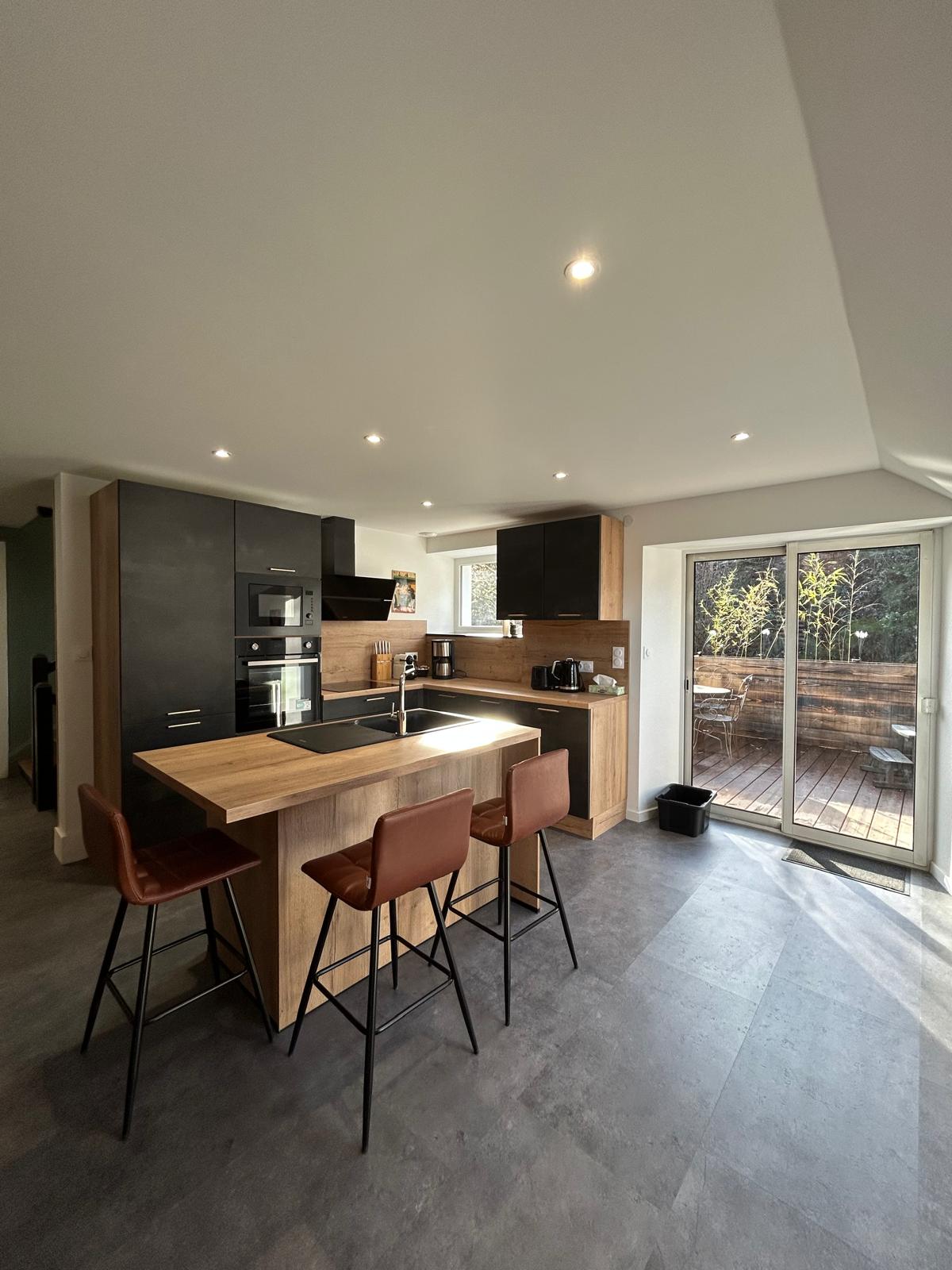 Cuisine moderne avec îlot central
